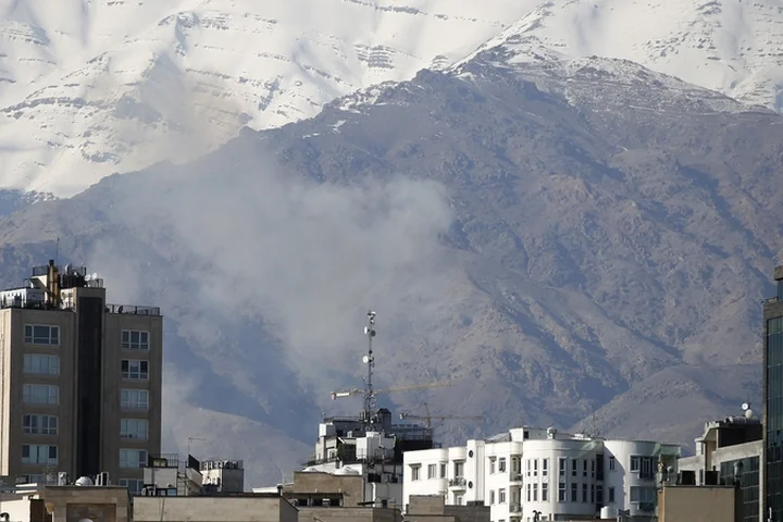 US vows to target more Iranian infrastructure