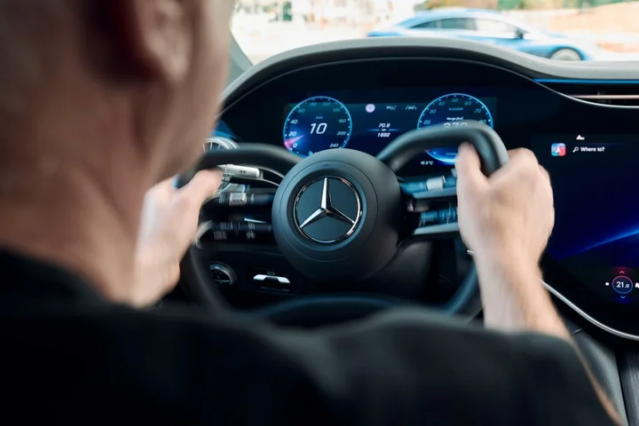 By-wire — and a dang steering yoke — to the EQS