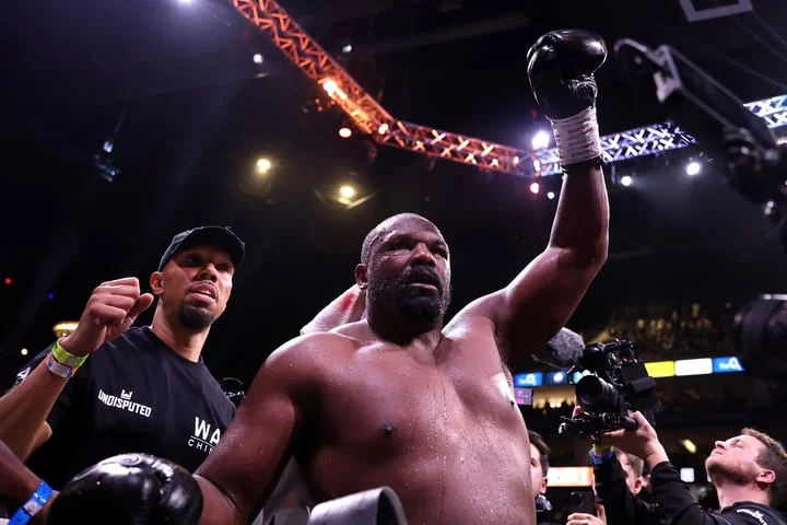 Derek Chisora denied fairytale ending in boxing swansong as Deontay Wilder edges thriller