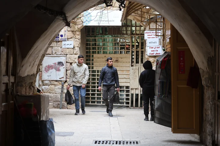 Israeli measures tighten grip on Hebron’s Ibrahimi Mosque