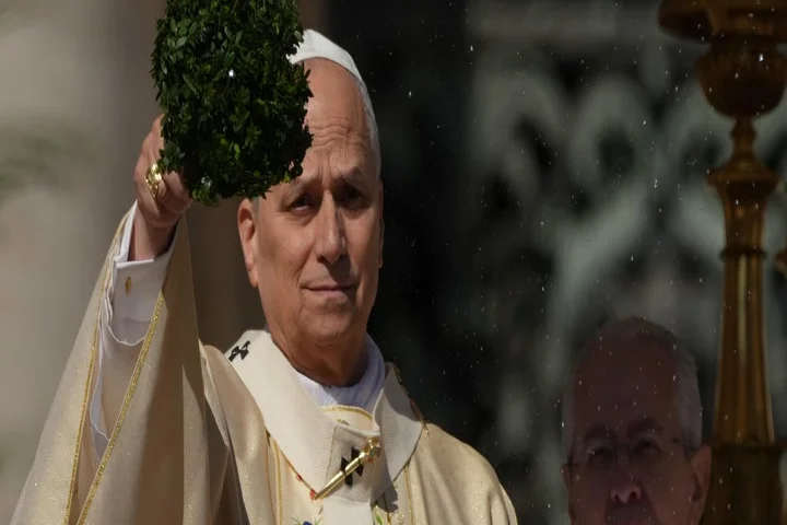 Pope Leo calls for hope amid global conflicts on his first Easter as pontiff