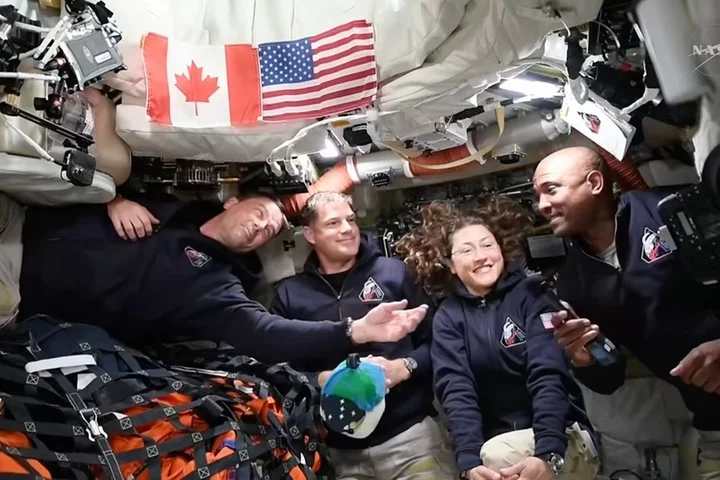 Artemis astronauts take more final frontier questions from Canadian kids