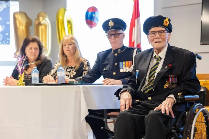 Canada’s oldest Second World War veteran Burdett Sisler dead at 110
