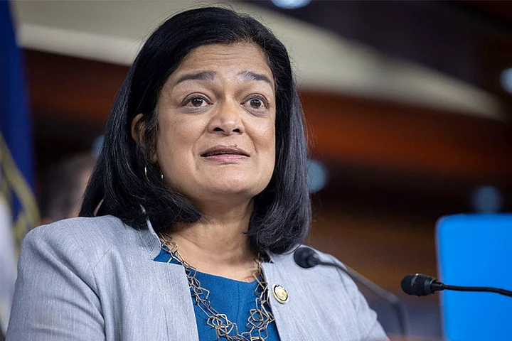 Pair of Democrat lawmakers slam 'blockade of fuel' to Cuba, 'economic bombing' after visit to island