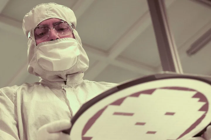 The Ridiculously Nerdy Intel Bet That Could Rake in Billions