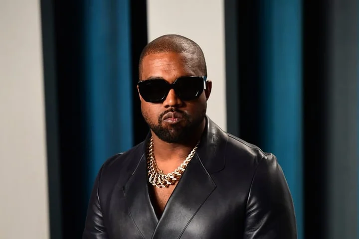 Kanye West offers to meet British Jewish community ahead of London performance
