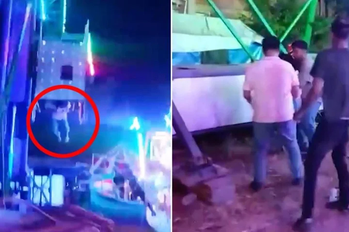 Air by fellow passenger after fairground ride malfunctions
