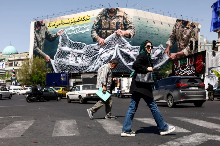 What is happening on day 39 of US-Israeli attacks?