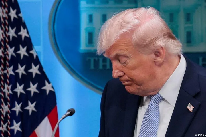 Iran war: Trump amps up threats ahead of Hormuz deadline