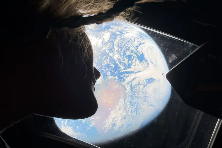 Everything We Know as Its Crew Approaches the Far Side of the Moon