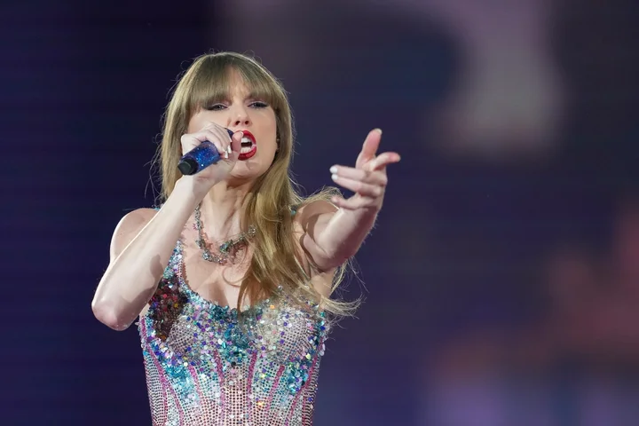 Billionaire investor Ackman makes $64bn bid for Universal Music Group