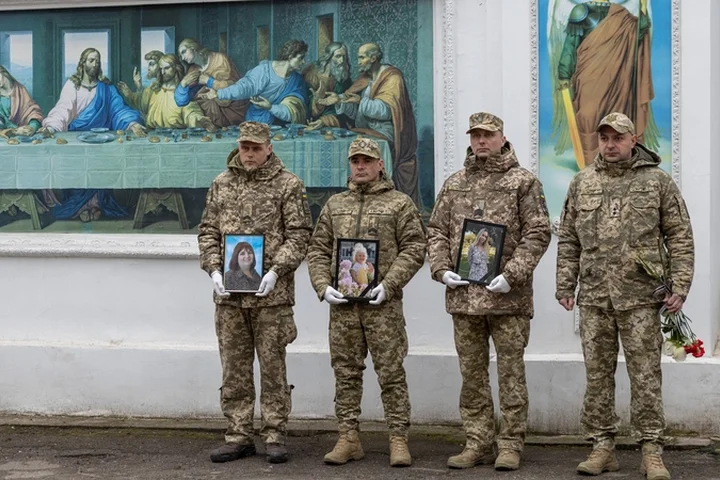 Russia returns bodies of 1,000 soldiers to Ukraine