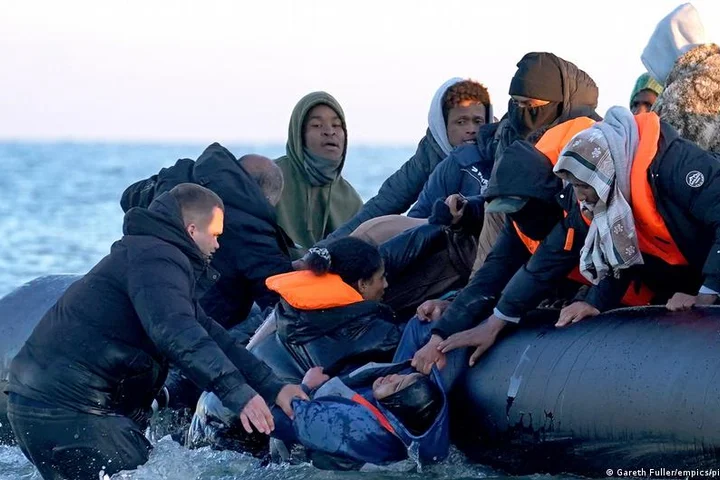 Migrant dinghy sinks in English Channel off France, 4 people die