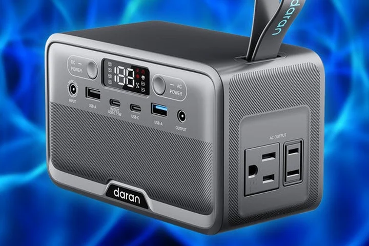 Compliant Daran 28,000mAh 100W LiFePO4 Power Station Drops to Just $45.59