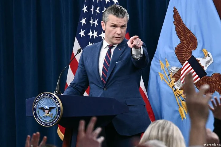 US: Pentagon must restore journalists' access, judge says