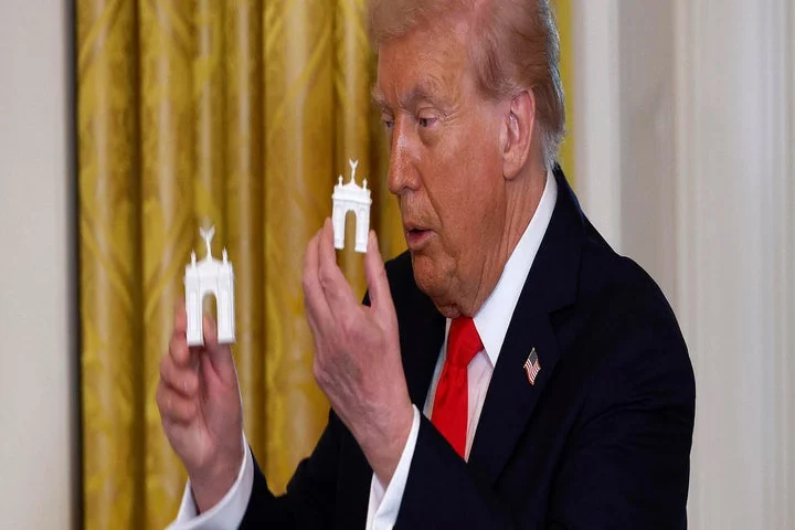 Taxpayers will help fund Independence Arch, or so-called "Arc de Trump"