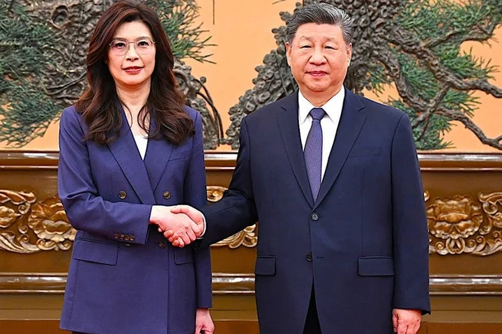 Taiwan opposition leader meets Xi in Beijing as Taiwan defense fight intensifies