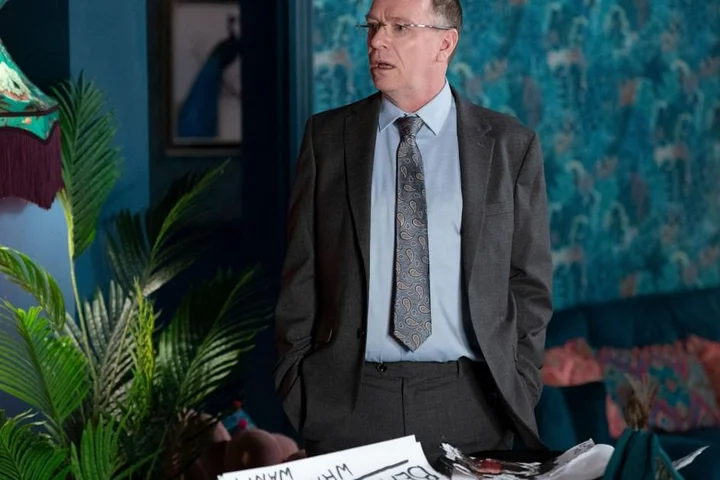 Ian’s kiss with sinister Bea could seal his fate in EastEnders