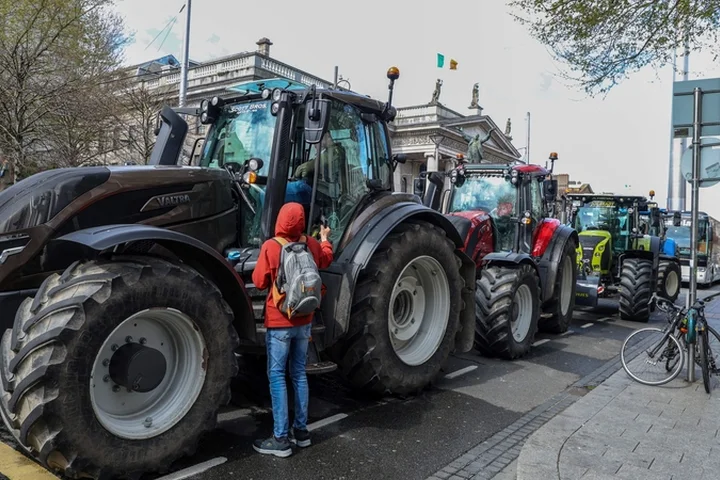 Blockades remain as fuel price protests enter fifth day