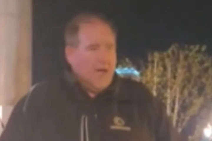 Why did fuel blockade remain despite Government meeting?