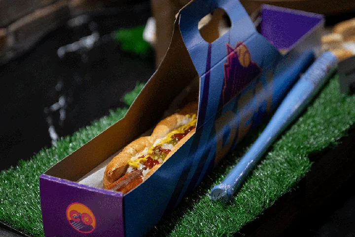 Hello everyone, it's Friday