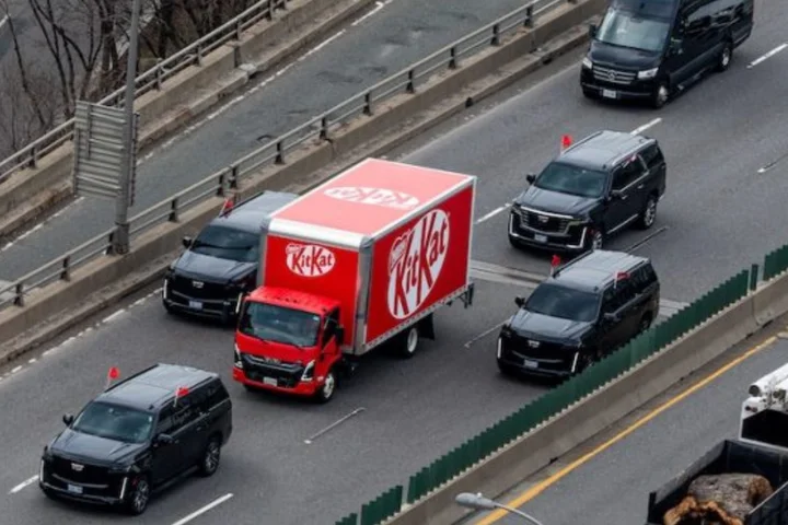 KitKat truck flanked by security convoy after 12-tonne chocolate theft