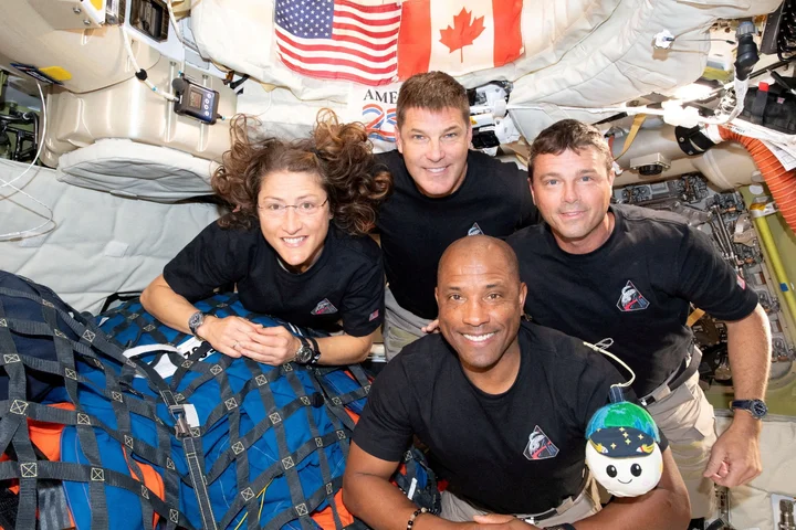 Artemis II marks historic lunar return with Pacific splashdown success