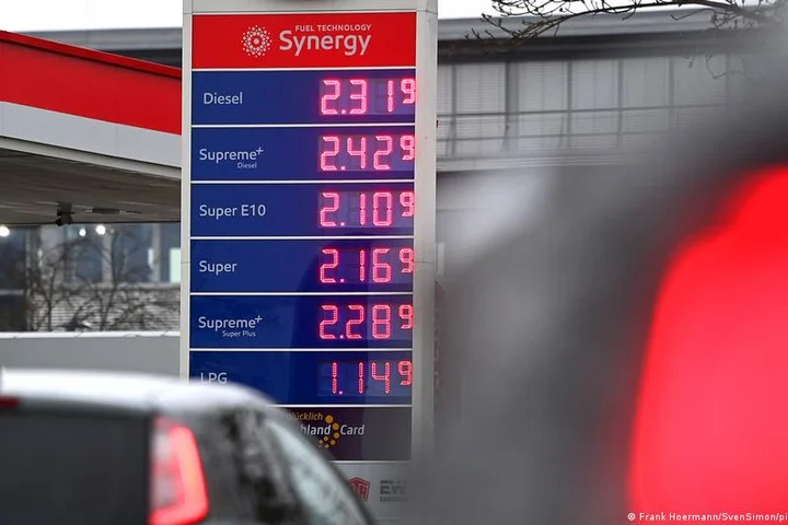 Coalition split widens over fuel price relief