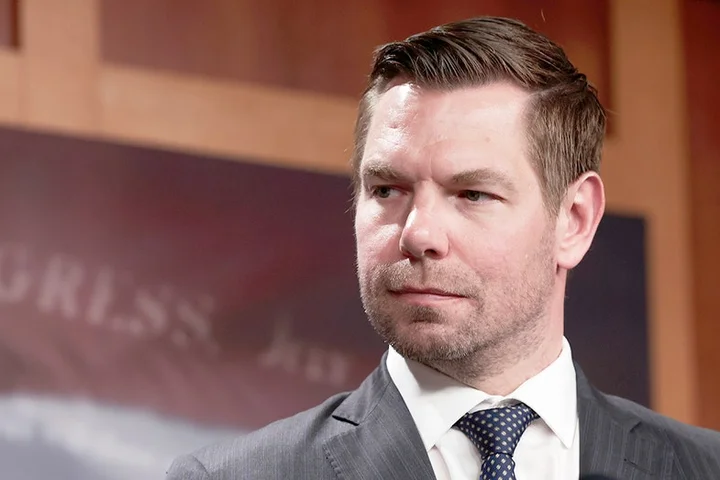 Swalwell calls sexual misconduct allegations 'flat out false,' says he will fight them 'with everything'