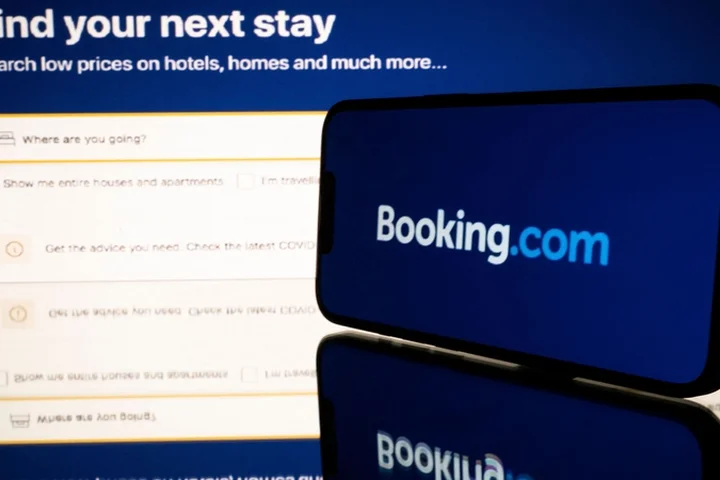 Booking.com contacts customers on possible data breach