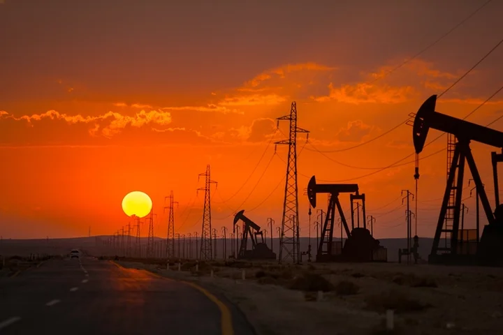 Oil up over 7% to above $100 ahead of US blockade on Iran