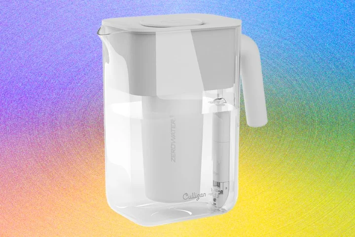 The 4 Best Water Filter Pitchers (2026): PFAS, Microplastics