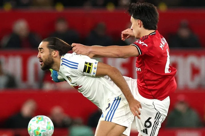 Man Utd’s Lisandro Martinez sent off for hair-pull on dire outing against Leeds