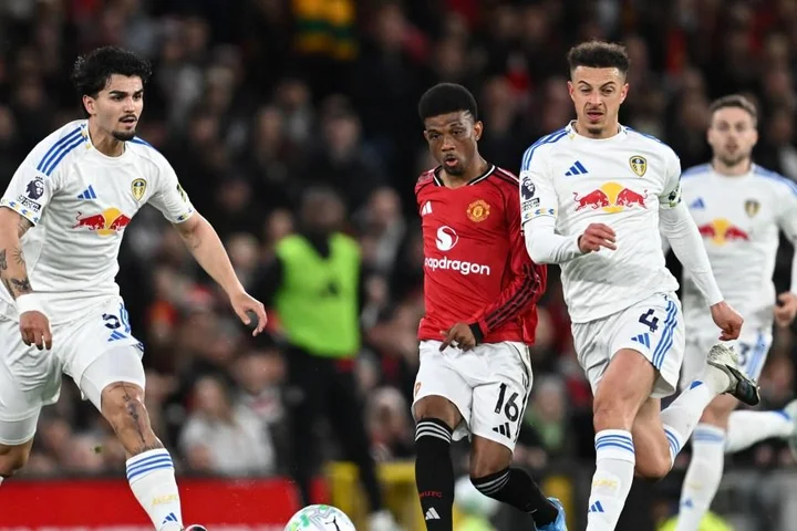 Premier League updates with Martinez sent off