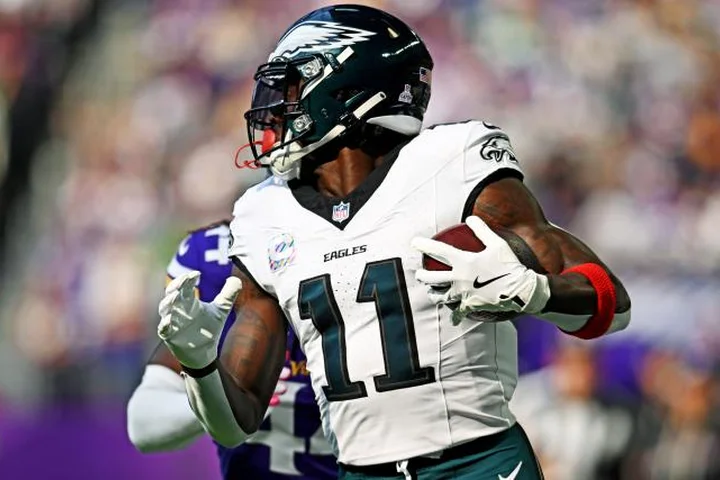 Adam Schefter Gives Promising A.J. Brown Update For Patriots Fans