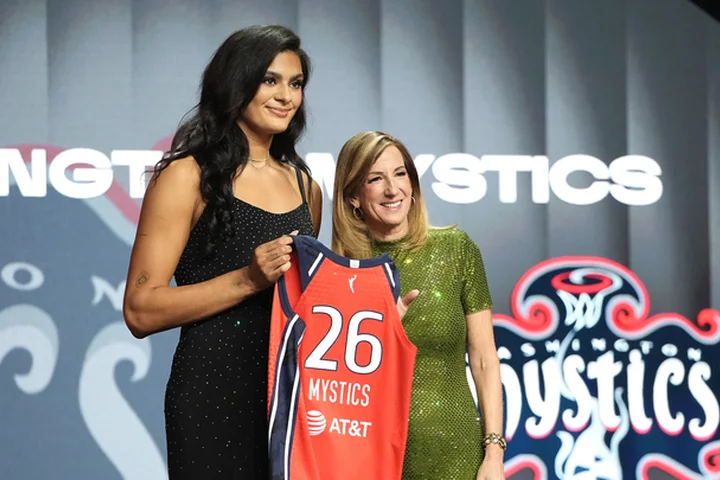 How Lauren Betts got ready to bring her 'confidence' and a Nikola Jokić comparison from UCLA to the Mystics