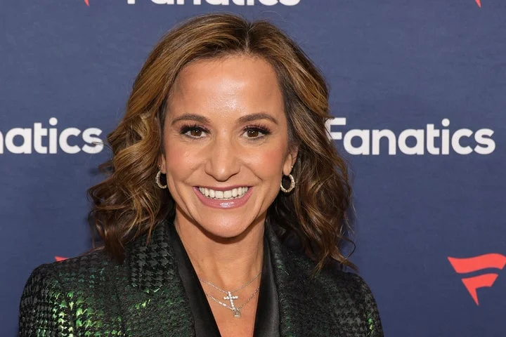 NFL reporter Dianna Russini resigns from the Athletic after being pictured holding hands with Patriots coach Mike Vrabel