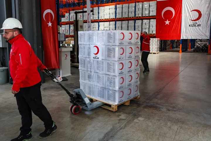 Aid groups bidding to boost relief shipments into Iran