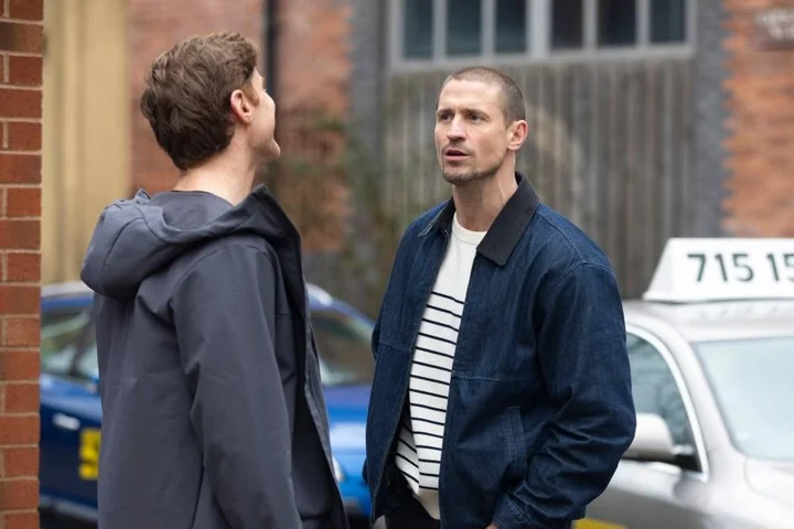 Coronation Street’s Carl rushed to hospital amid violent attack with Theo still loose