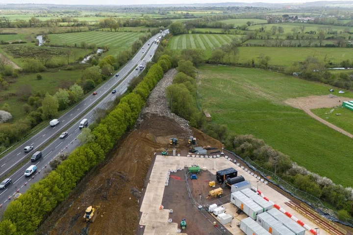 Work begins to clear ‘disgraceful’ mountain of illegal waste near River Cherwell
