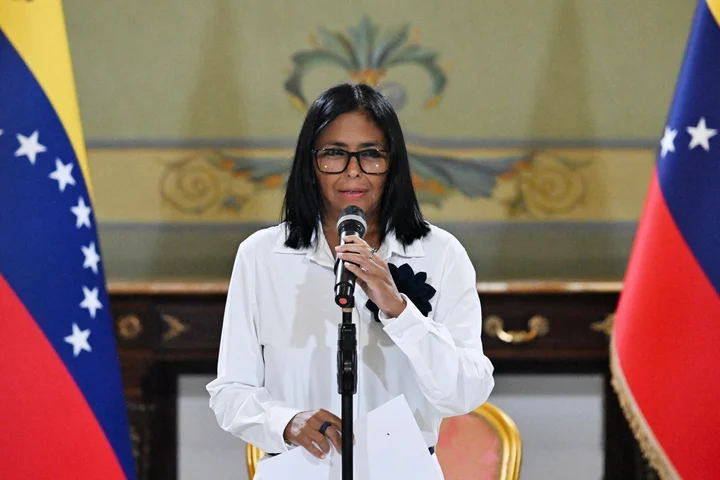 Delcy Rodriguez calls for a ‘Venezuela free of sanctions’ amid US detente