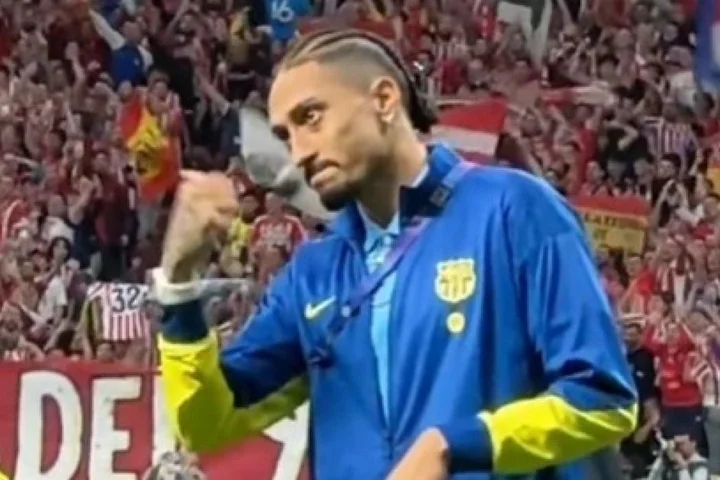 Raphinha makes gesture to Atletico Madrid fans ahead of possible Arsenal tie in Champions League