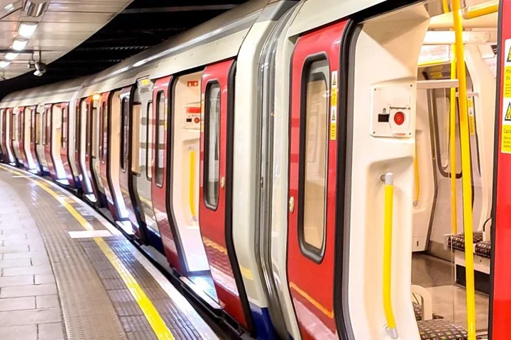 ‘Gap diving’ is the common train habit UK commuters are embarrassed to admit to