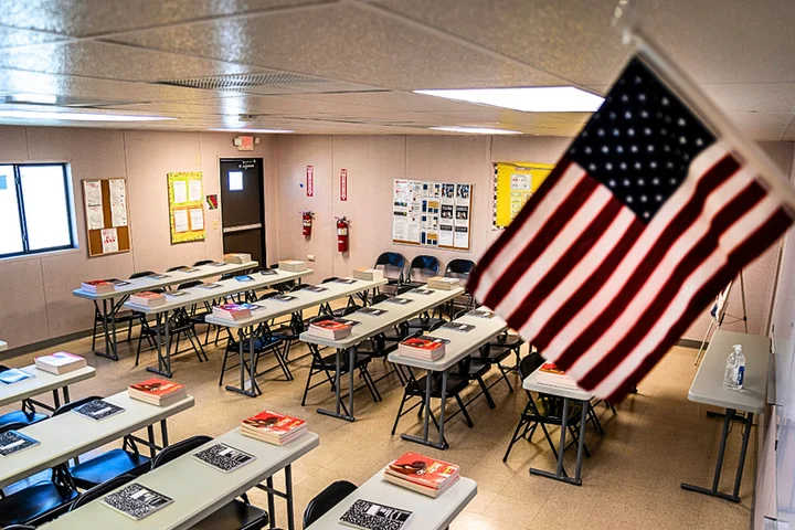 High school students shown inappropriate images in teacher's slideshow presentation