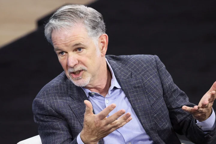 Netflix cofounder Hastings to step down after it lost Warner Bros deal