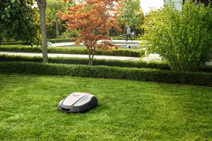 5 common myths about robotic mowers debunked