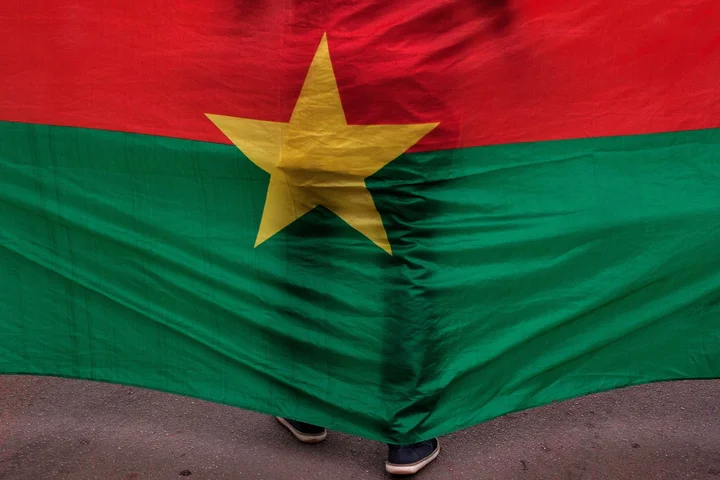 Burkina Faso dissolves more than 100 NGOs and civil society groups