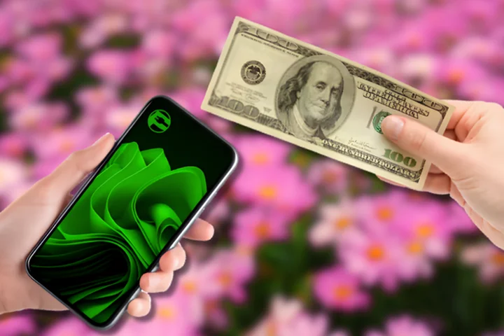 For Earth Day, Get a Bonus $10 Gift Card on Top of Cash When Trading In Electronics at PayMore