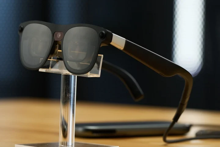 Gucci-branded Google smart glasses are coming next year