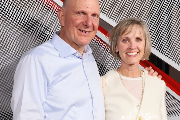 Ballmer gives $80 million to NPR, with strings attached